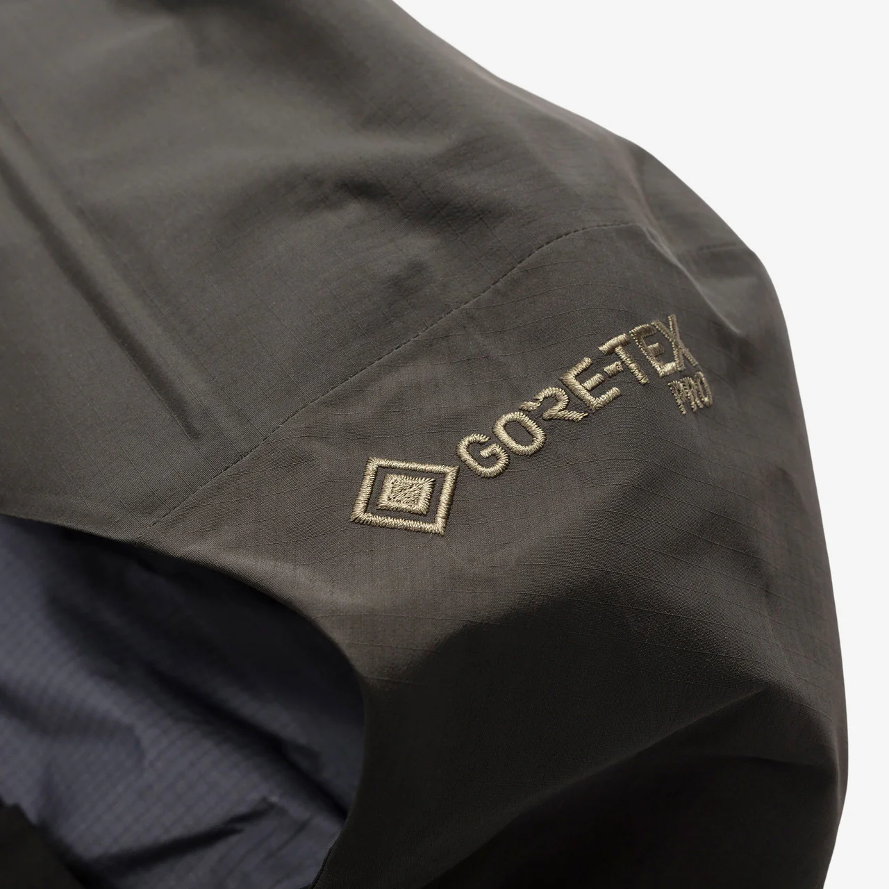 Hornstrandir Gore-Tex Pro Jacket - Image 4