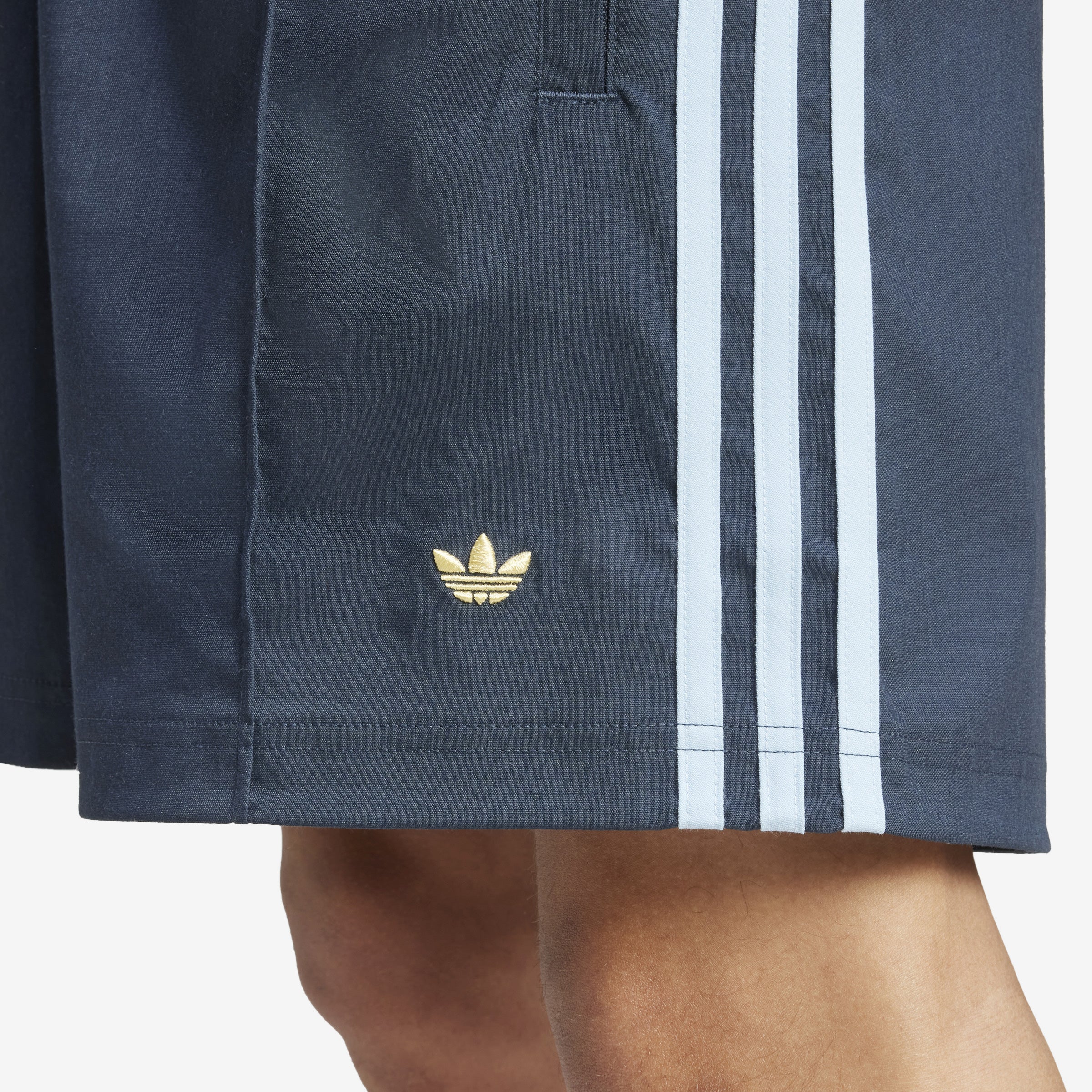 Premium Short - Image 5