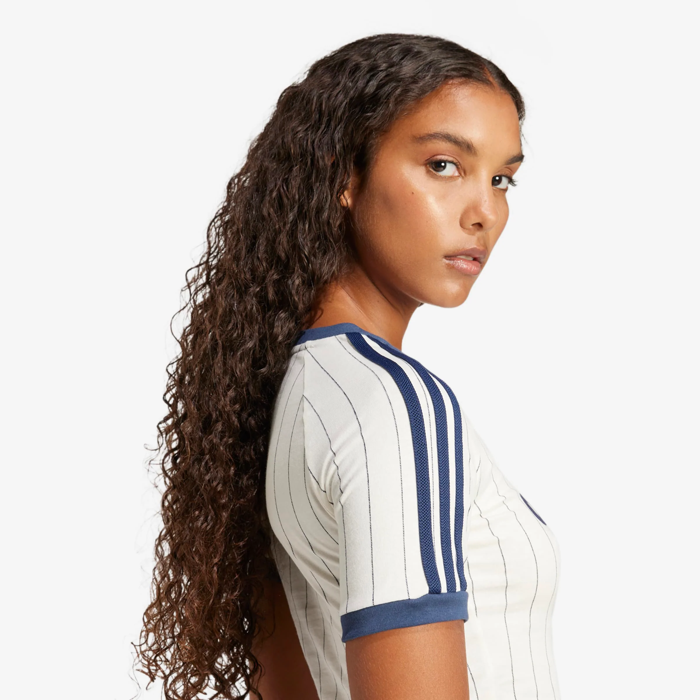 Wmns Linear Graphic Cali Tee - Image 4