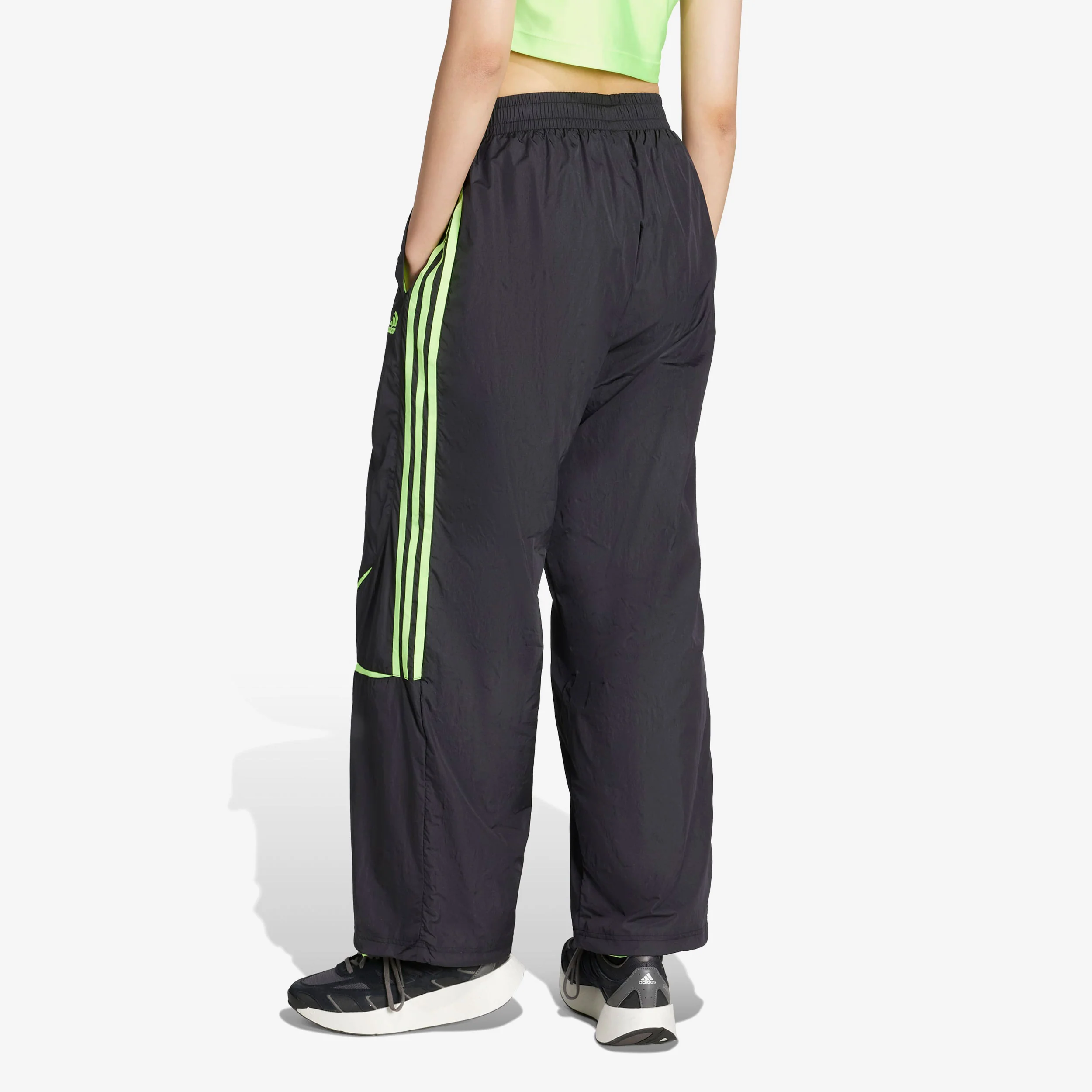 Wmns Teamgeist Adicolor Track Pant - Image 3