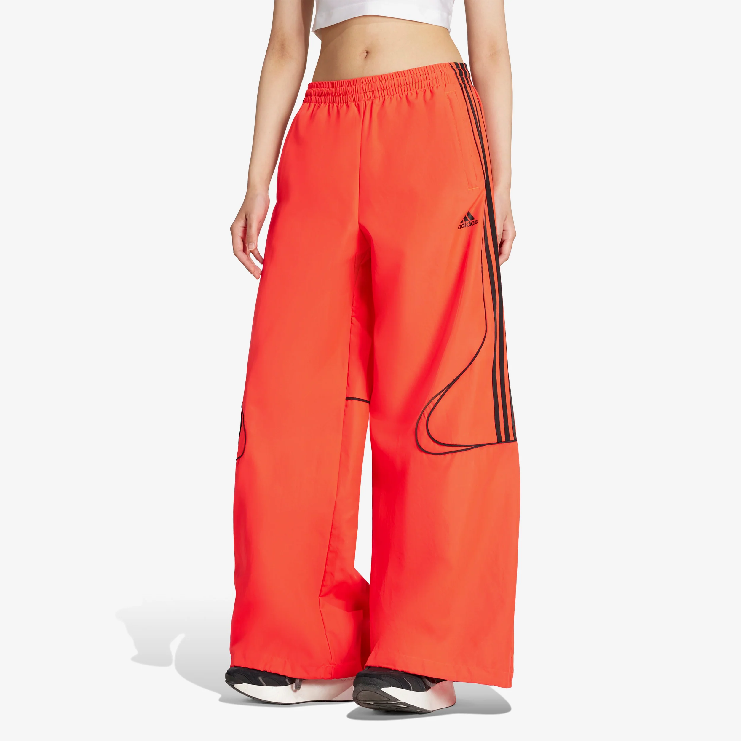 Wmns Teamgeist Adicolor Woven Track Pant - Image 2