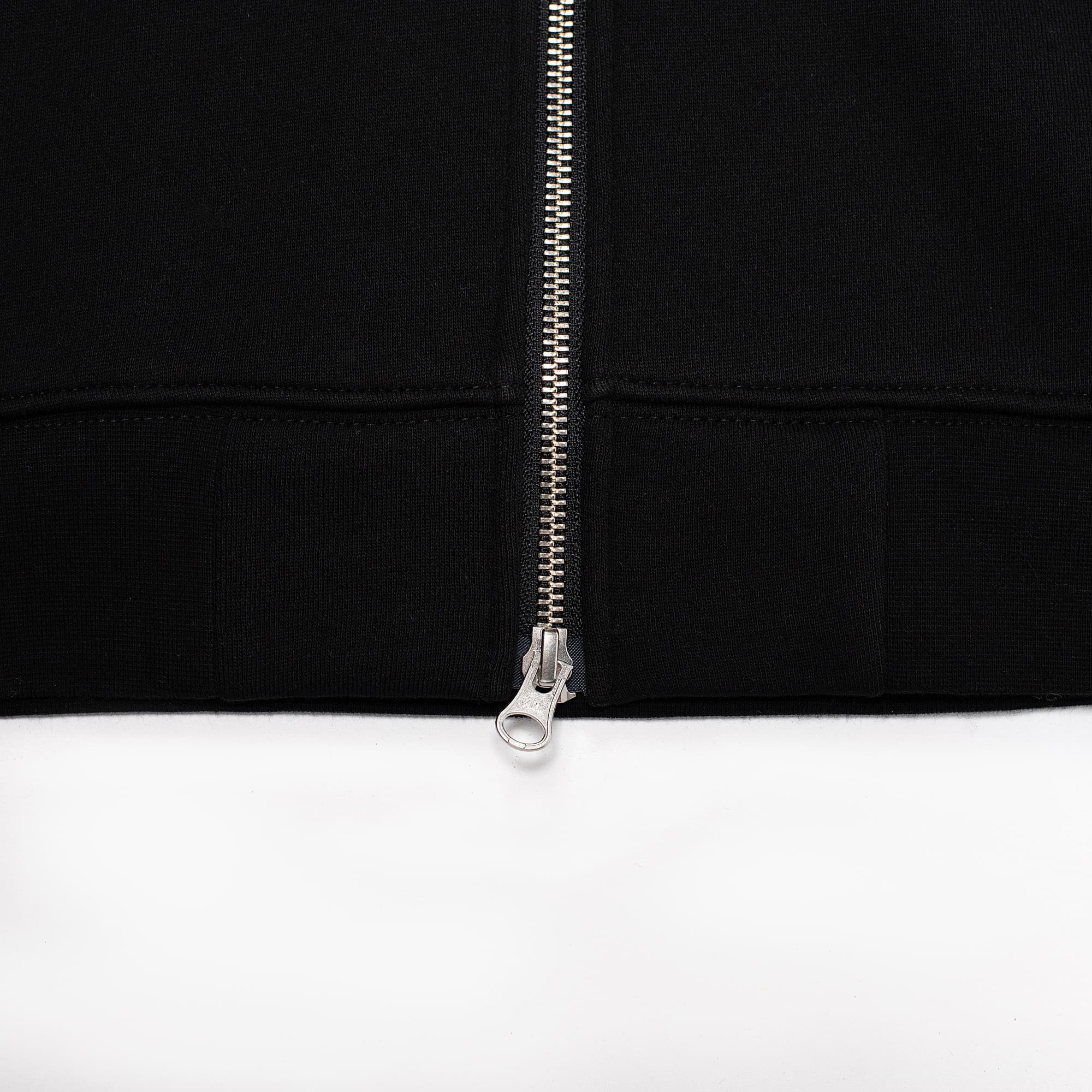 Cursive Zip-Hoodie - Image 5