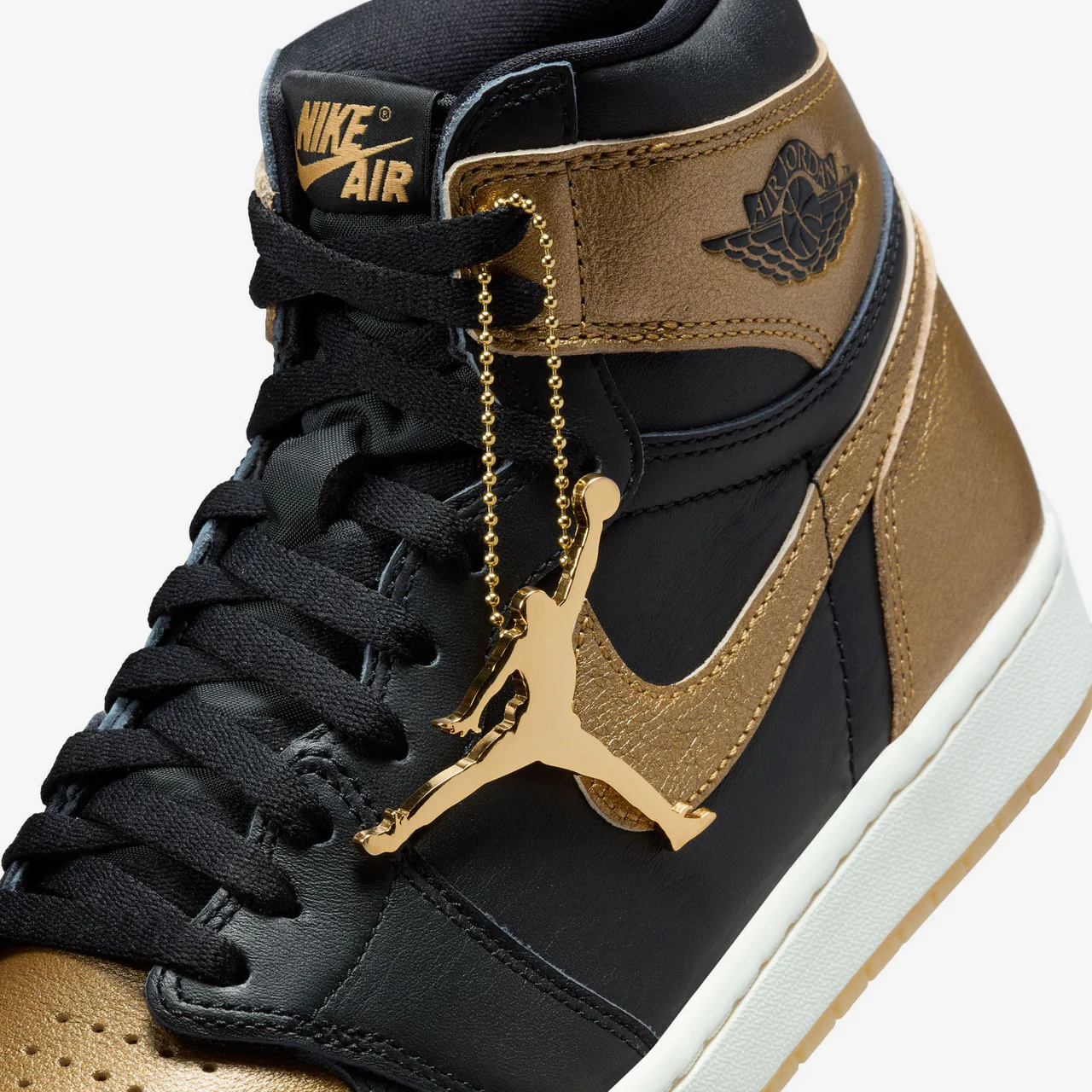 Air Jordan 1 Retro High OG - Image 10