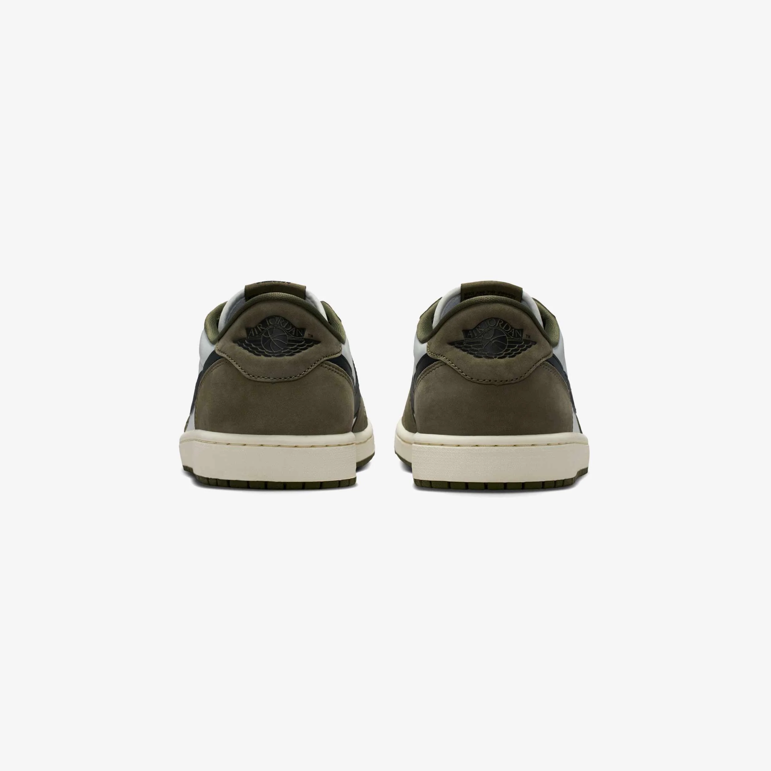 Air Jordan 1 Retro Low OG - Image 4