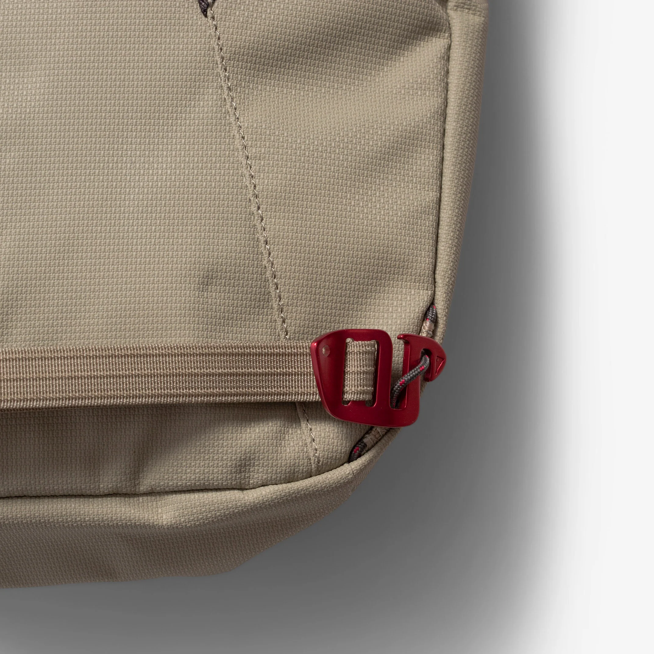 Gaut Messenger Bag - Image 10