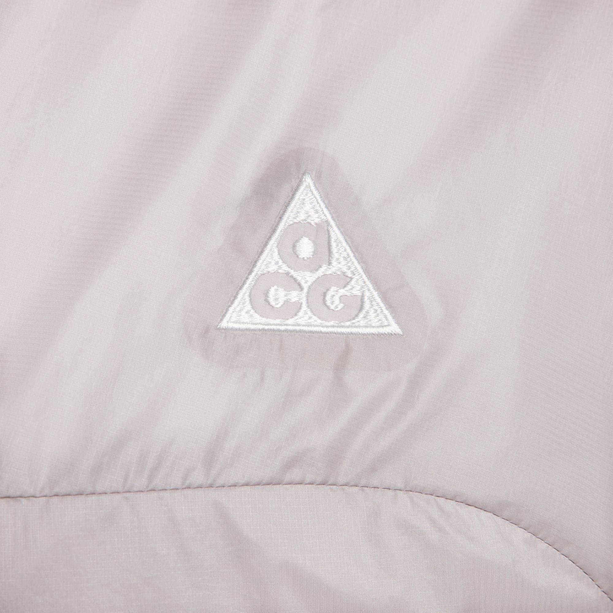 ACG "Cinder Cone" Windproof Jacket - Image 4