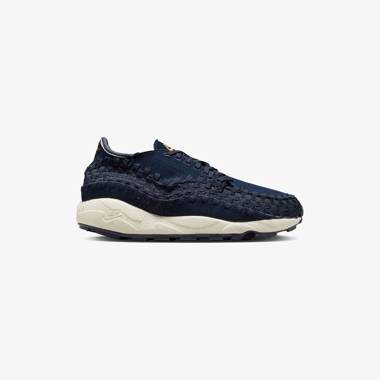 Wmns Air Footscape Woven