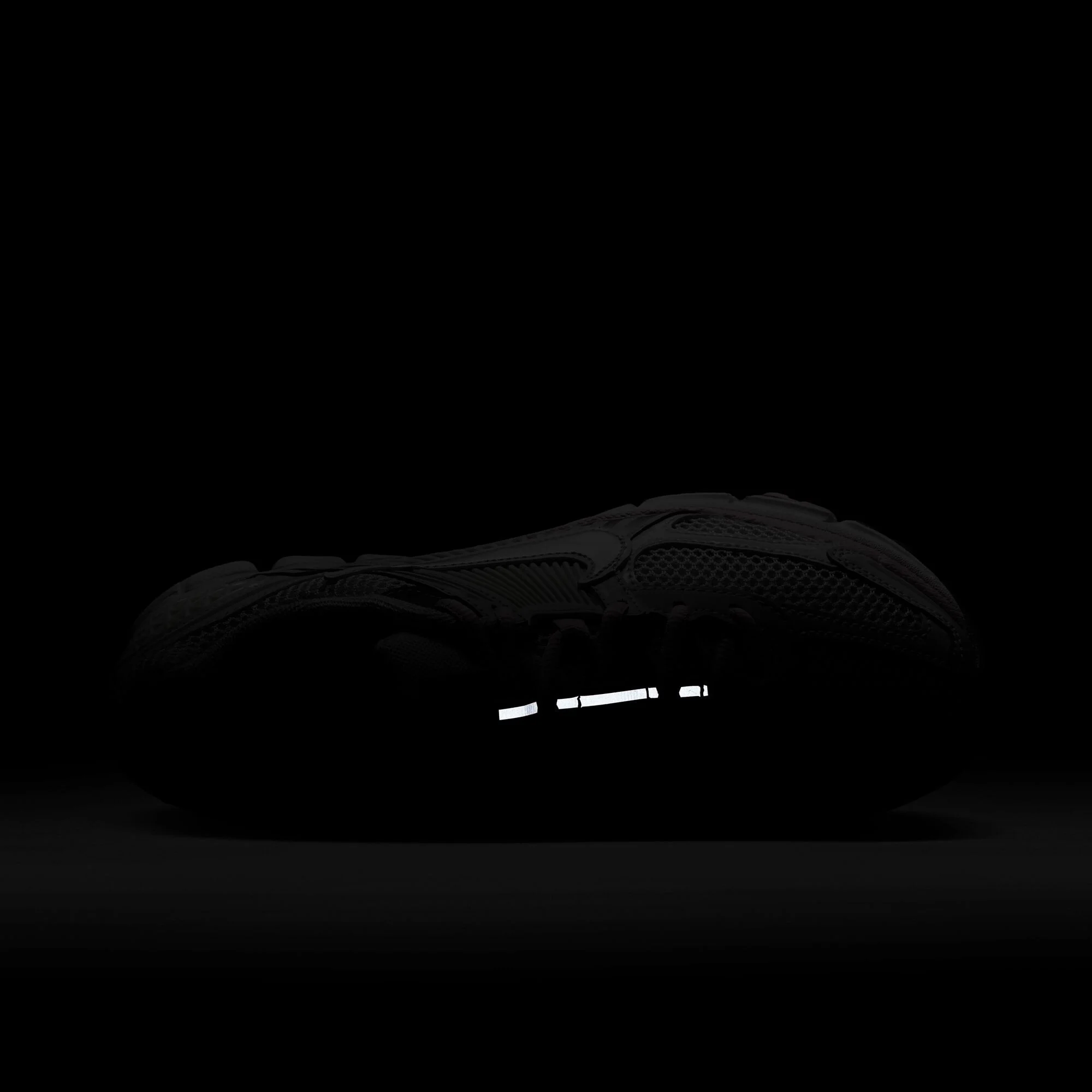 Wmns Zoom Vomero 5 - Image 3